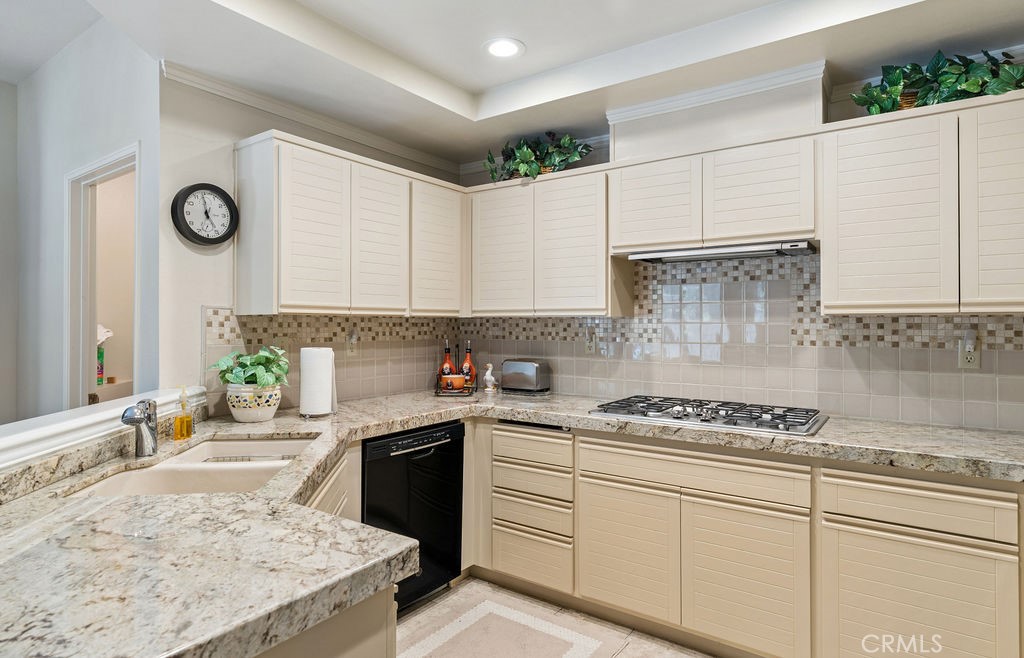 5612 Glenhaven Circle