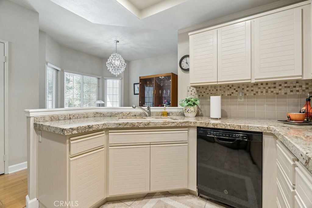 5612 Glenhaven Circle