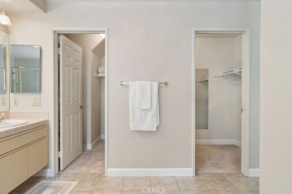 5612 Glenhaven Circle