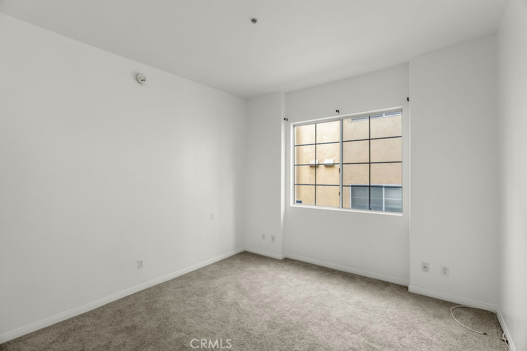 7037 La Tijera Boulevard C102