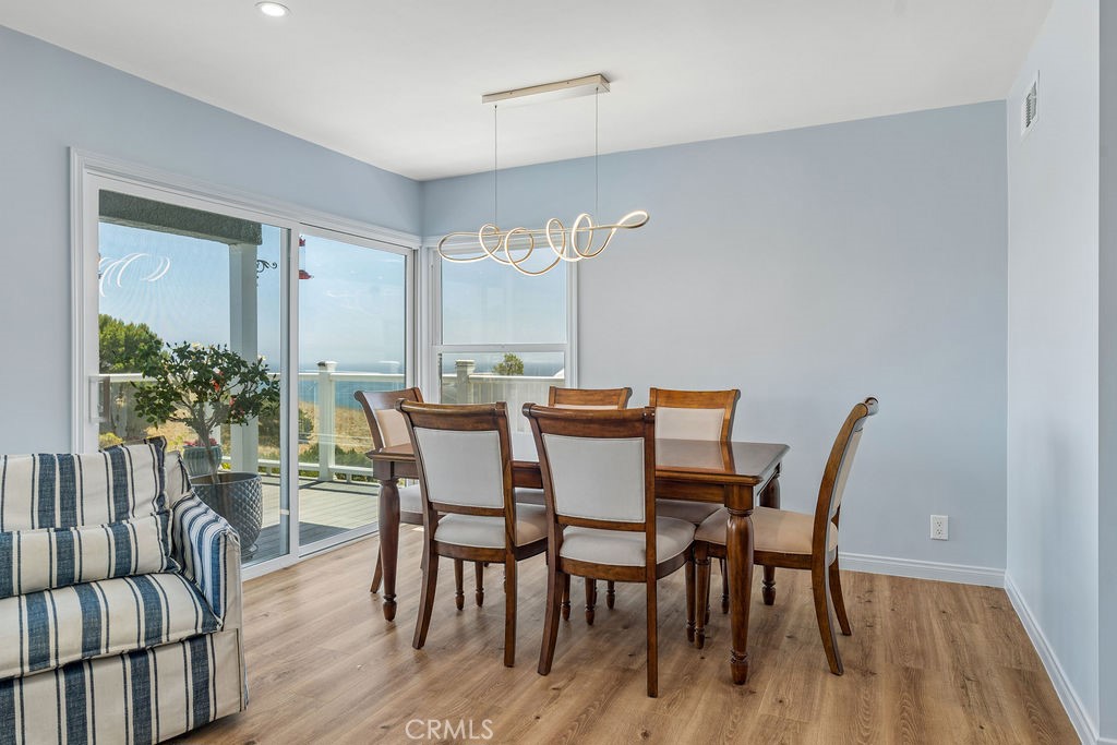 1713 W 27th Street
