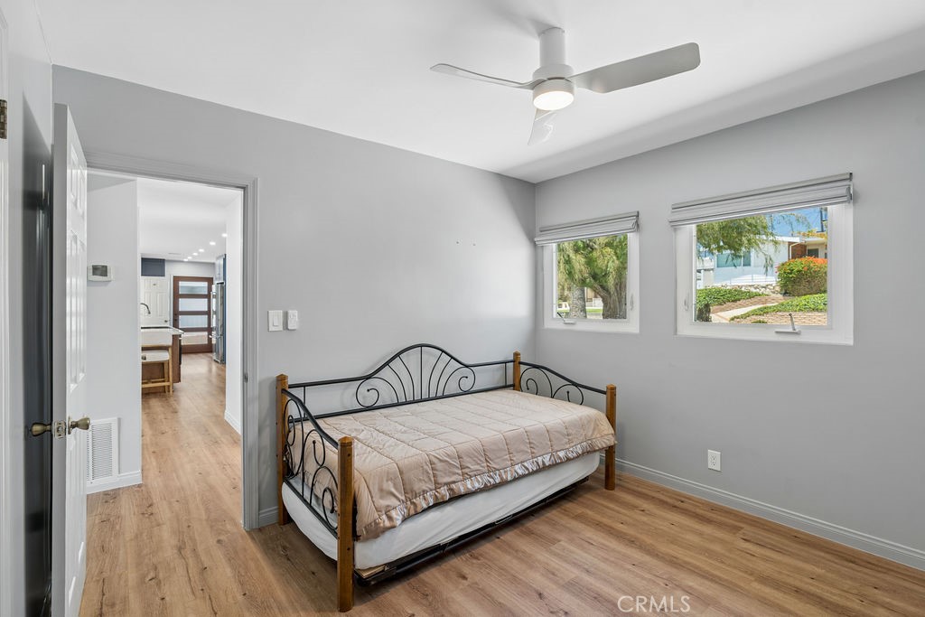1713 W 27th Street