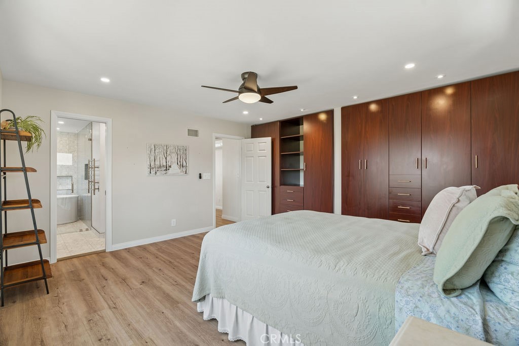 1713 W 27th Street