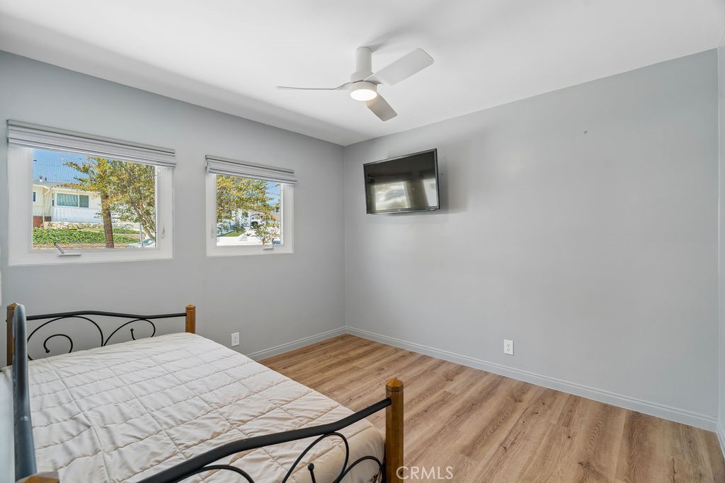1713 W 27th Street