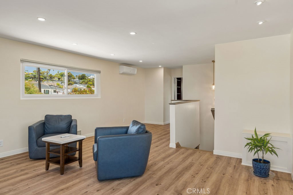 1713 W 27th Street