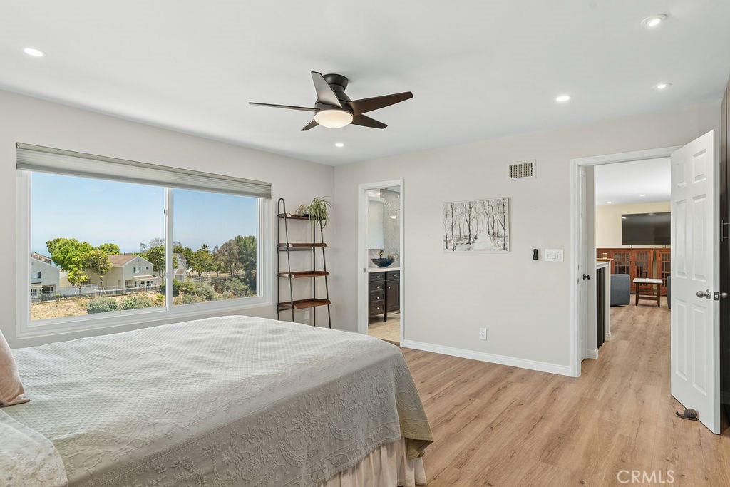 1713 W 27th Street