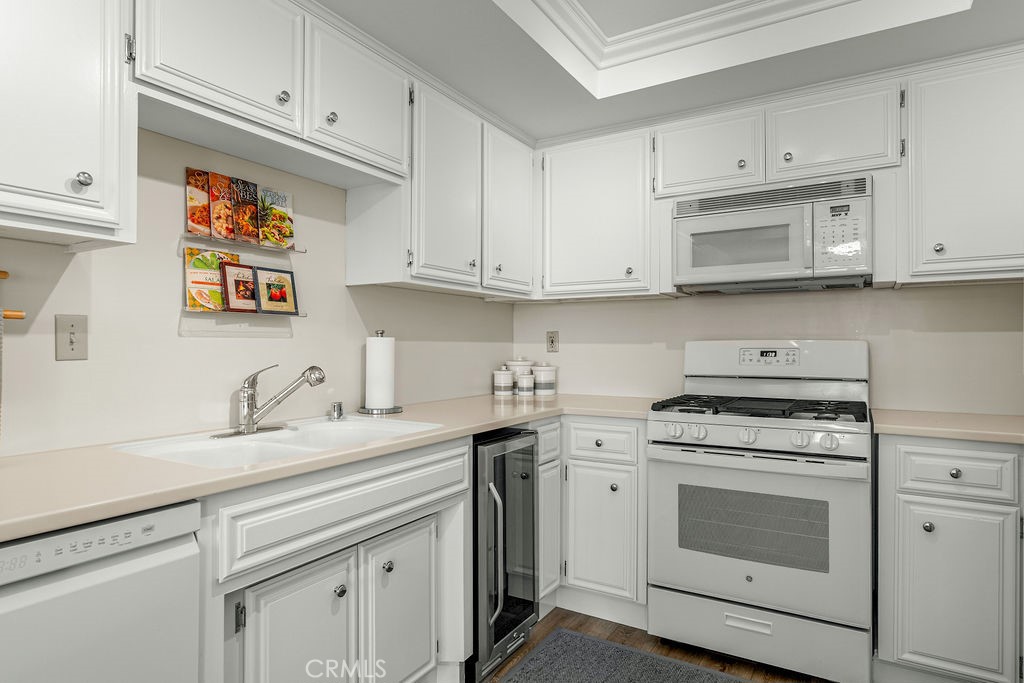 1110 W 10th Street 104