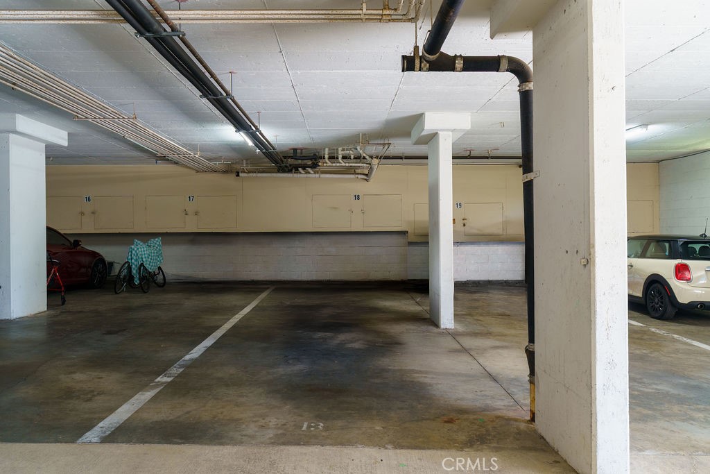 1110 W 10th Street 104