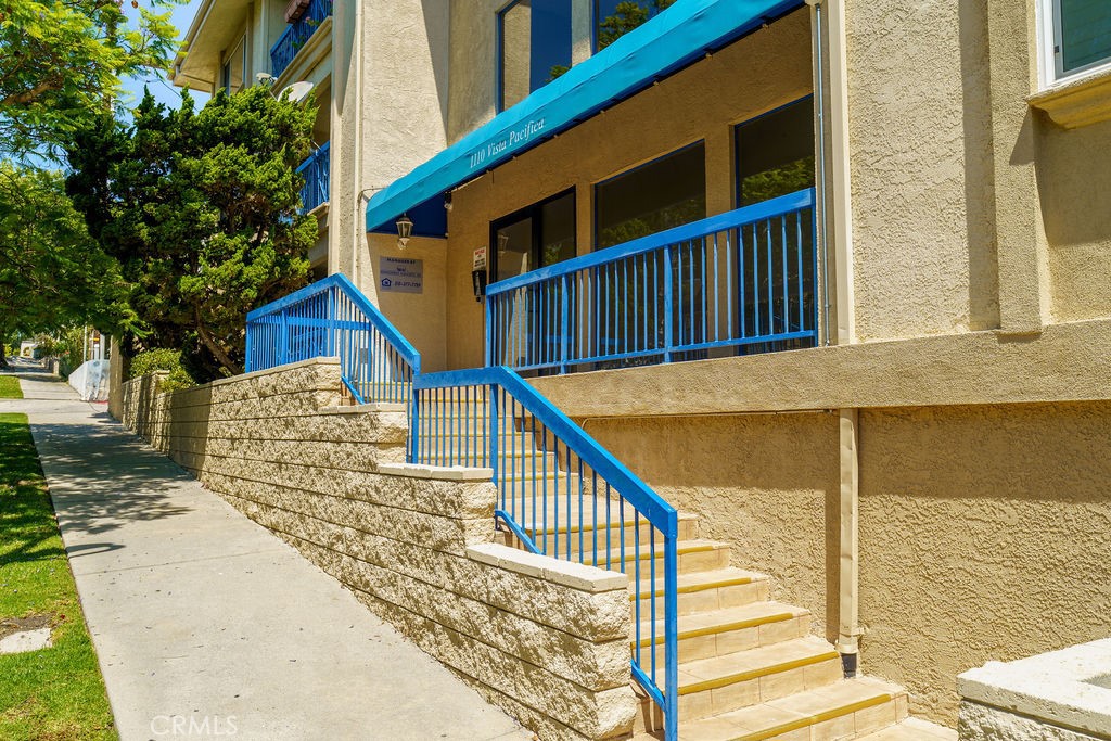 1110 W 10th Street 104