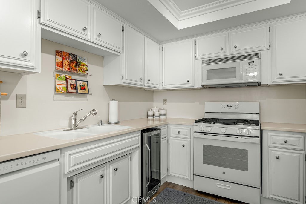 1110 W 10th Street 104