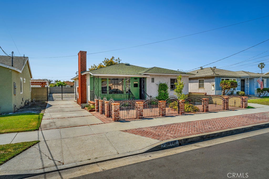 1611 Bay View Avenue