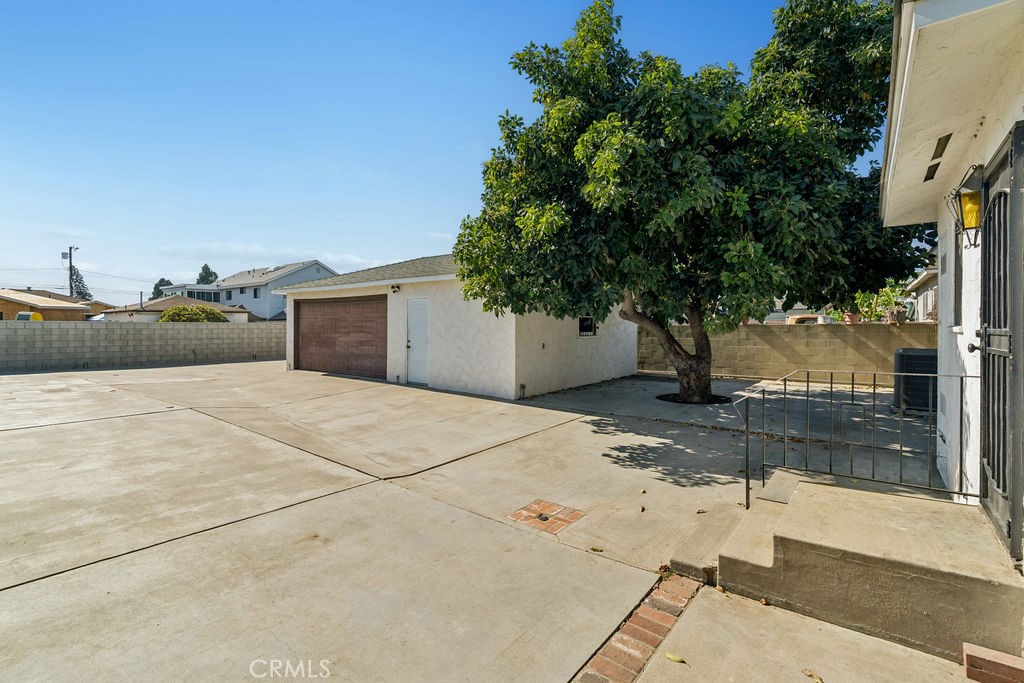 1611 Bay View Avenue