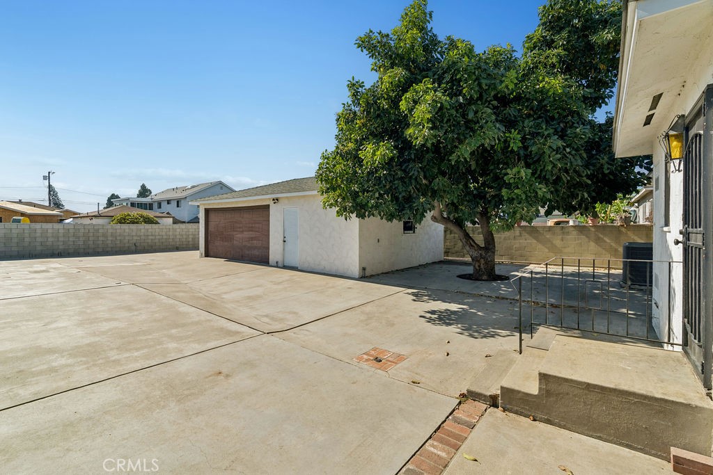 1611 Bay View Avenue