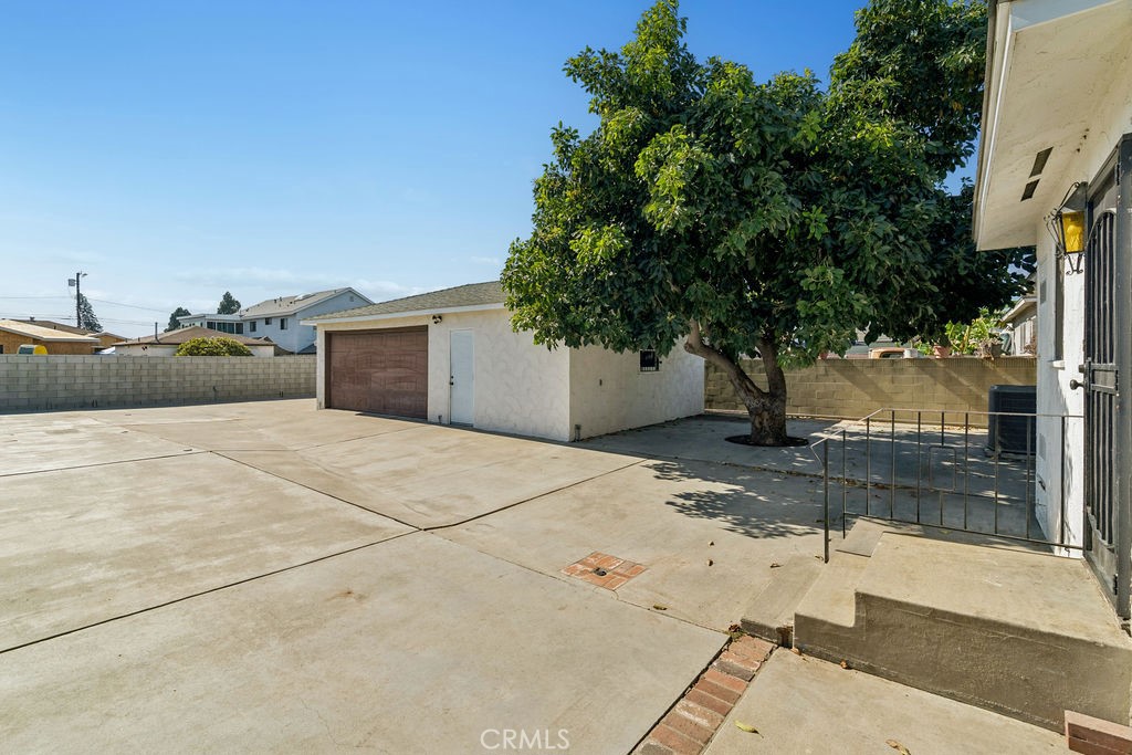 1611 Bay View Avenue