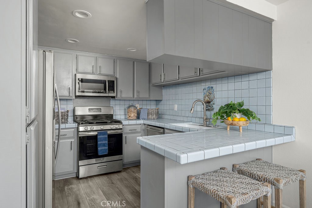 765 W 26th Street 105