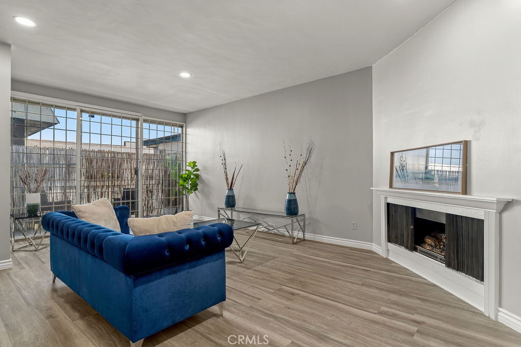 400 S La Fayette Park Place 315
