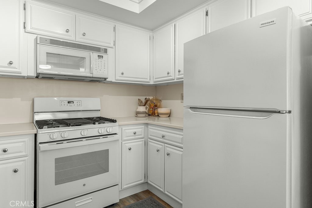1110 W 10th Street 104