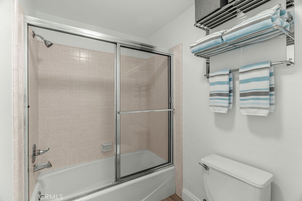 1110 W 10th Street 104