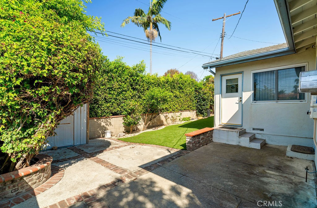 7419 W 89th Street