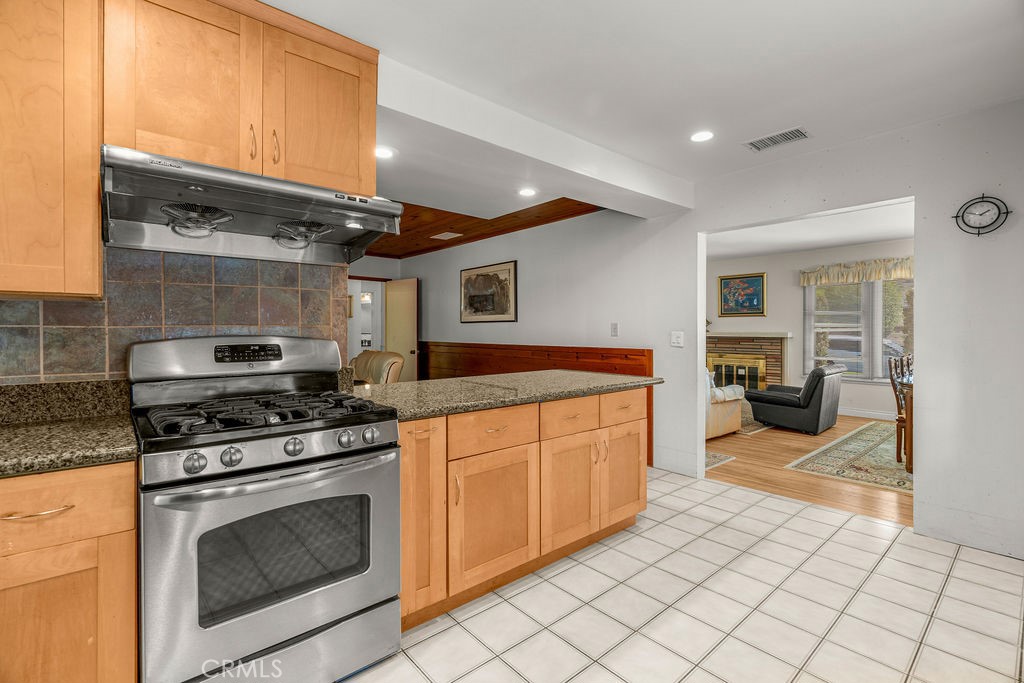 7419 W 89th Street
