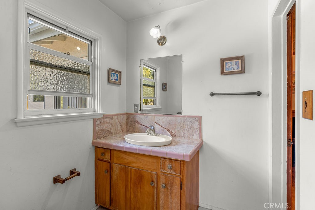 7419 W 89th Street