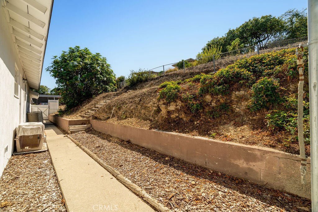 5 Toprail Lane