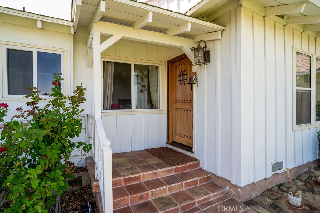 5 Toprail Lane