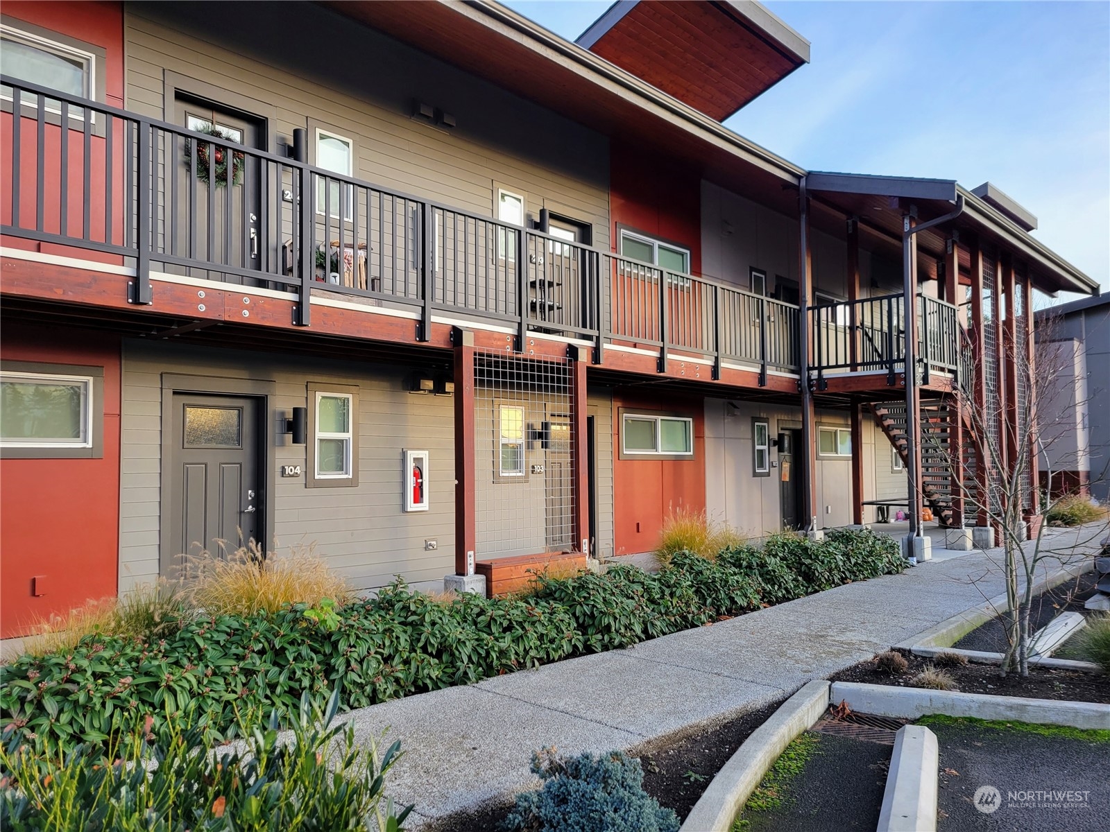 1880 Front Street Unit: 202