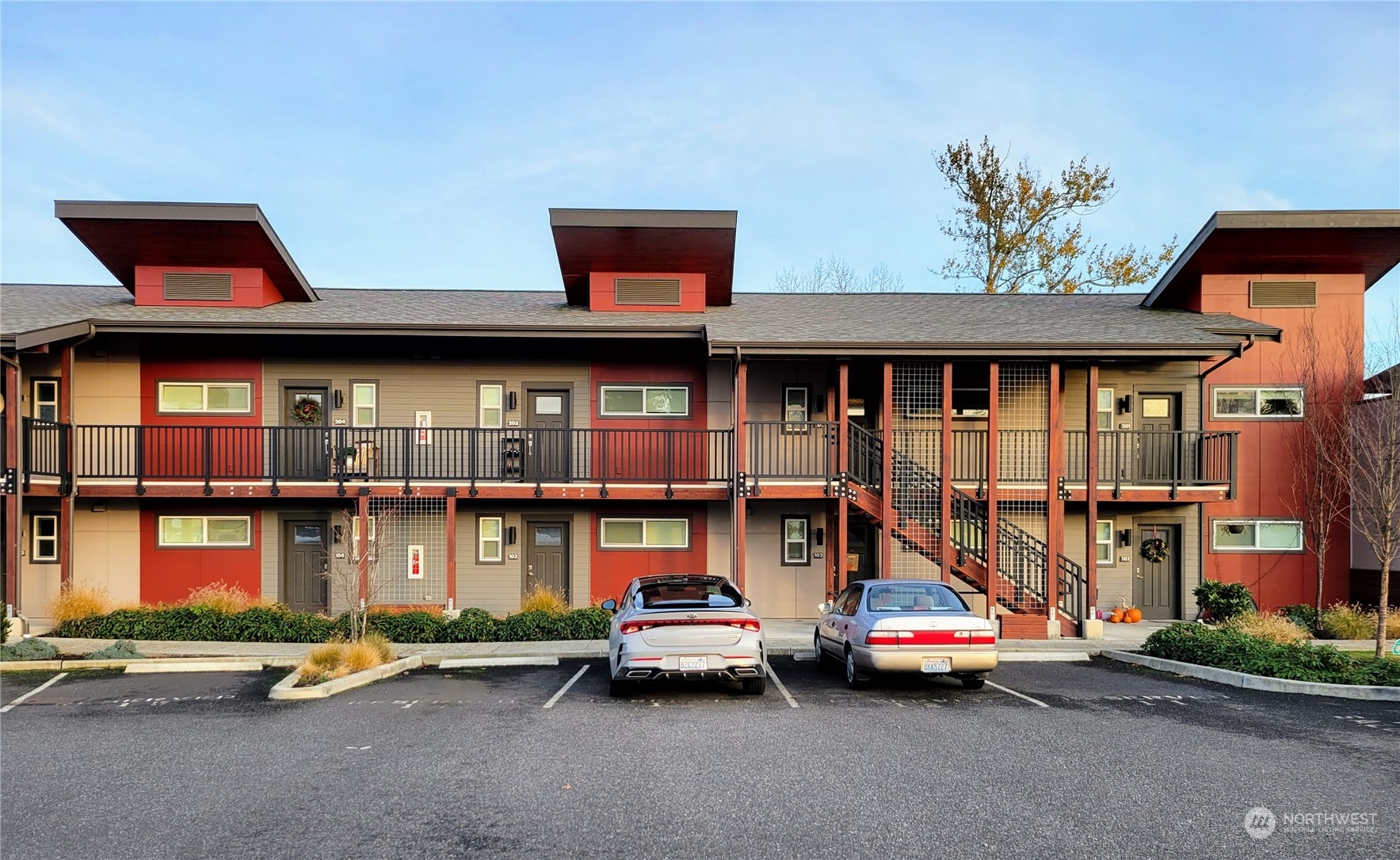 1880 Front Street Unit: 202