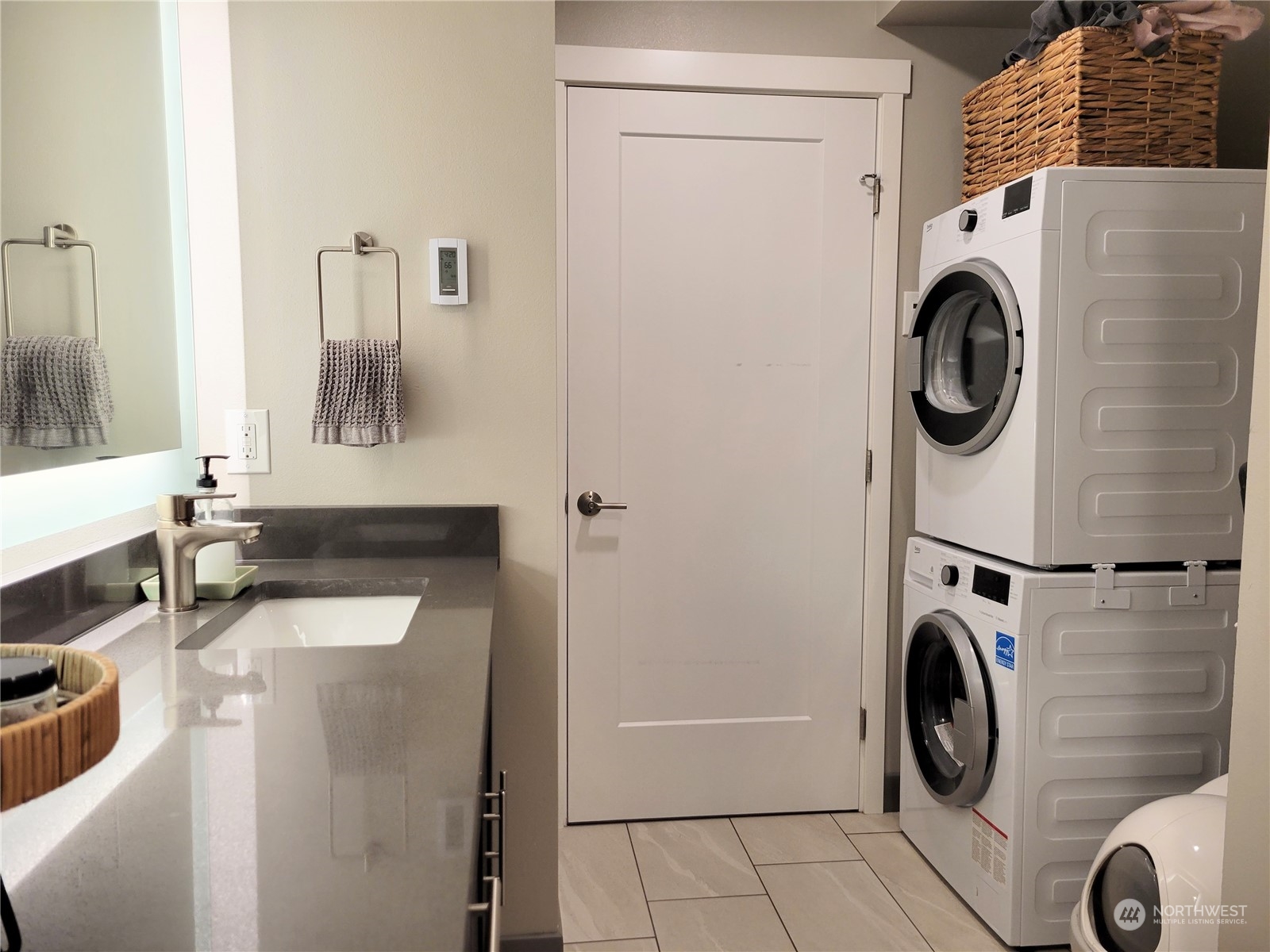 1880 Front Street Unit: 202