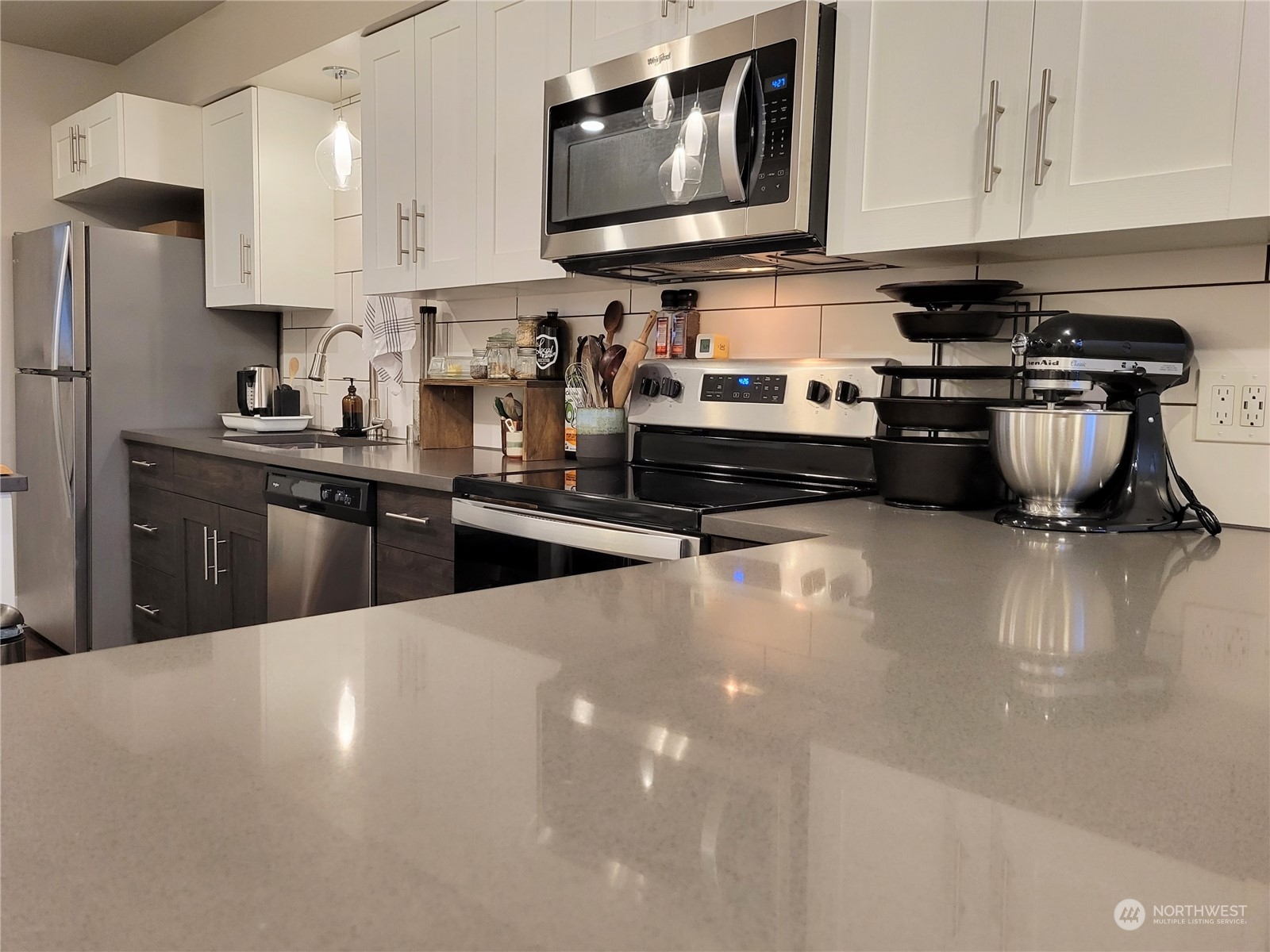 1880 Front Street Unit: 202