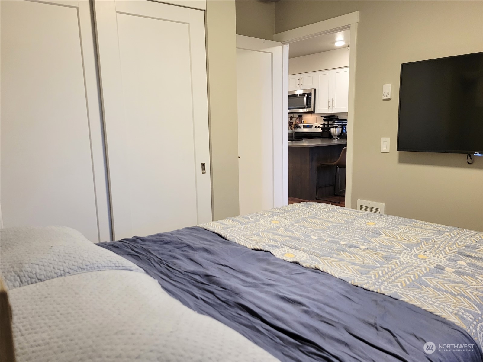 1880 Front Street Unit: 202