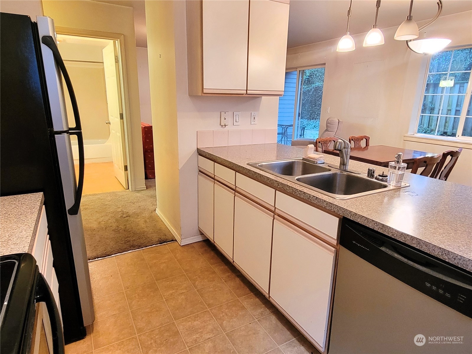 2713 W Maplewood Avenue Unit: #112