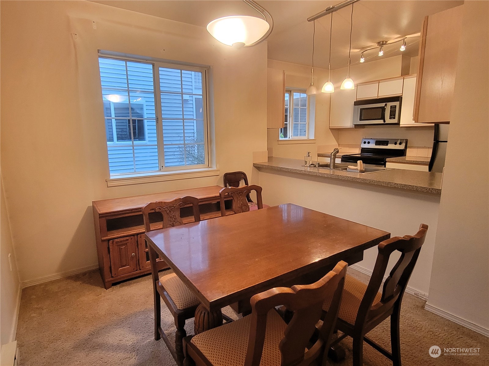 2713 W Maplewood Avenue Unit: #112