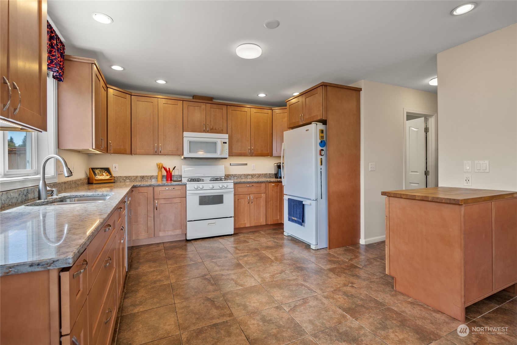 8262 Snohomish Road
