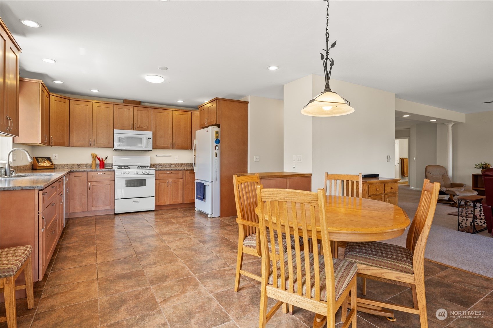 8262 Snohomish Road