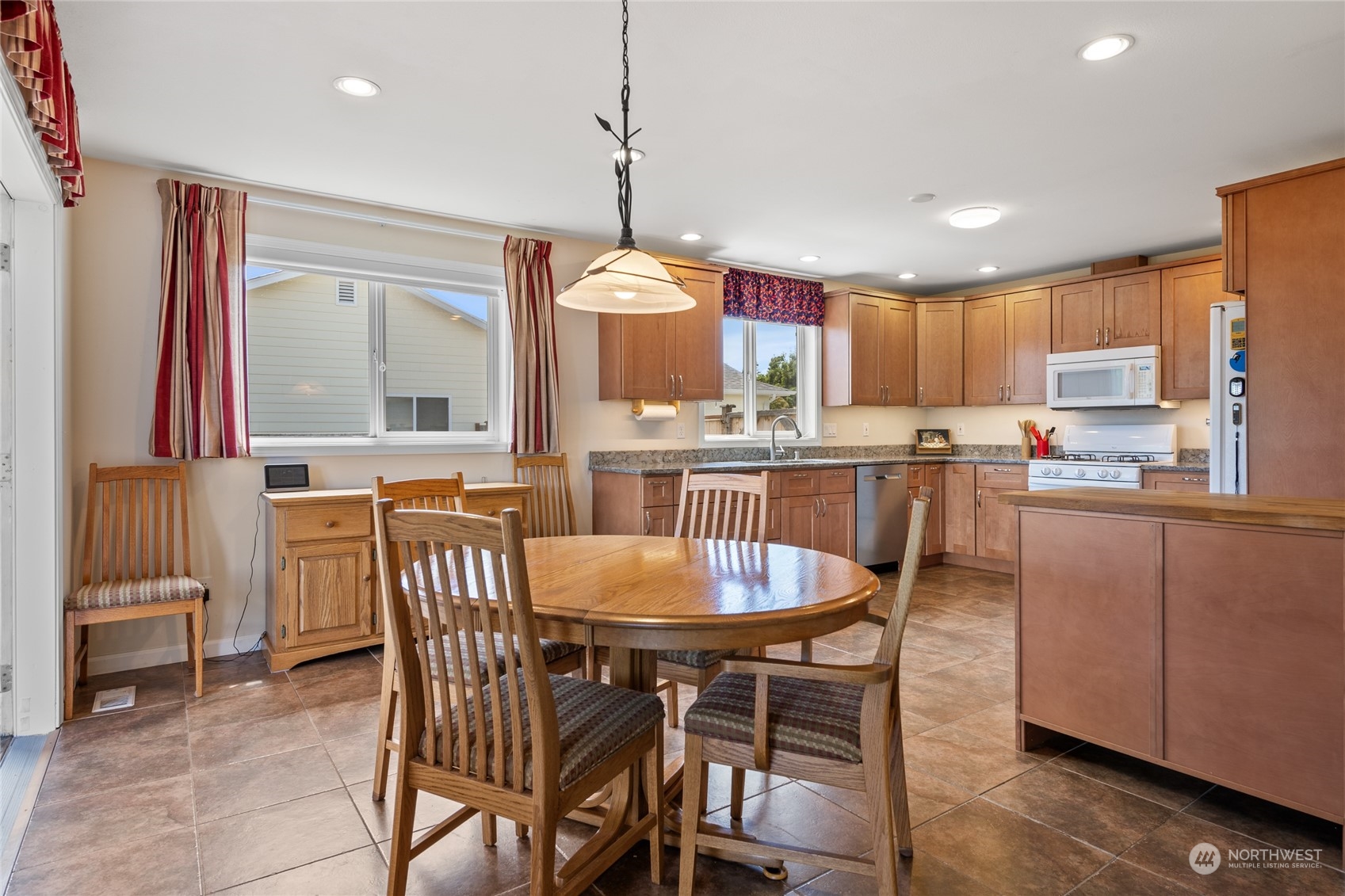 8262 Snohomish Road