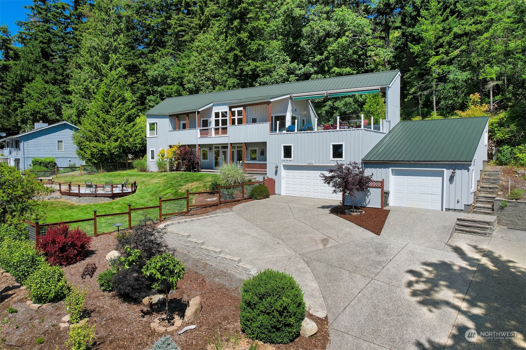 1330 Chuckanut Drive