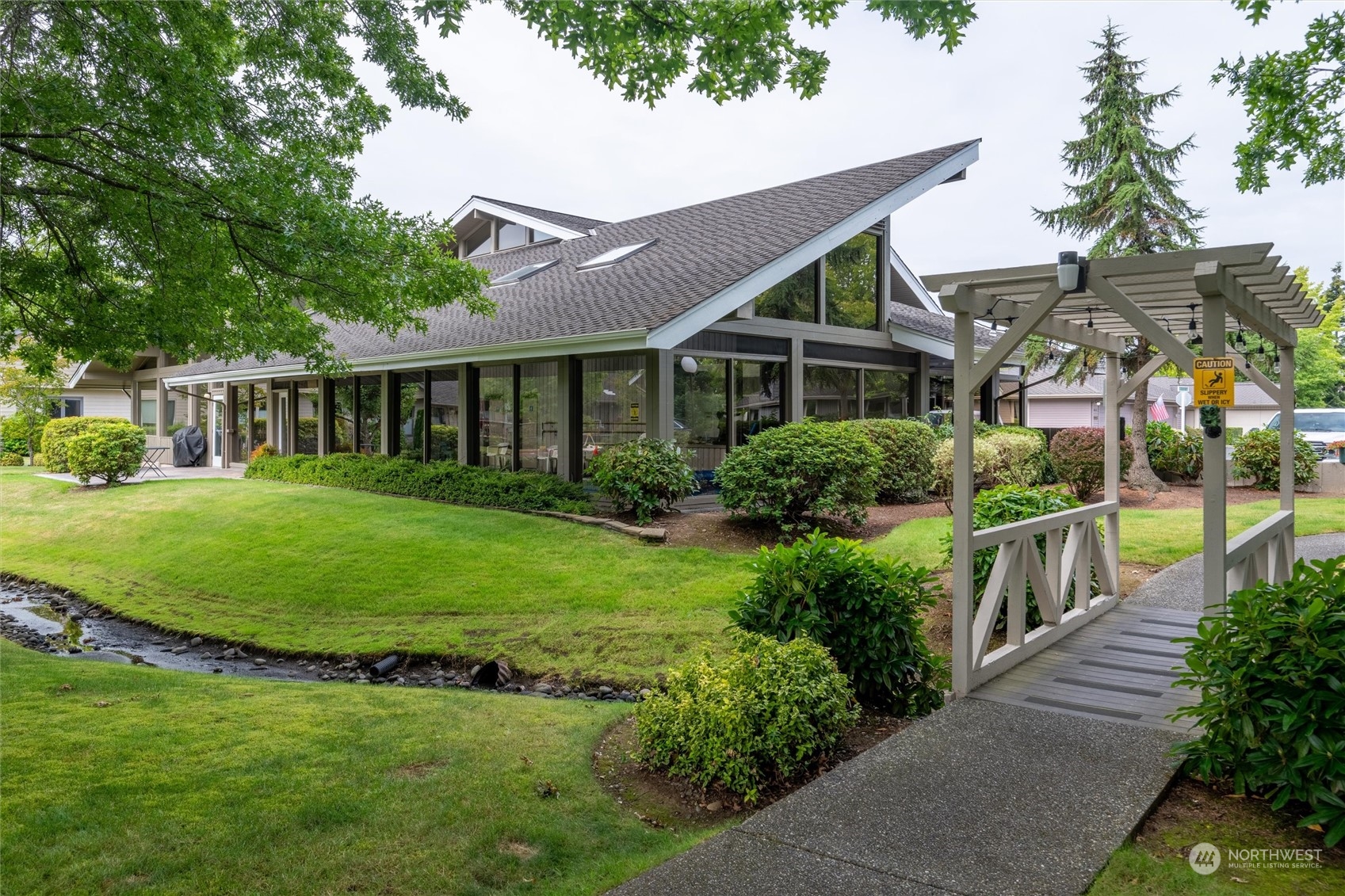 1498 E Village Lane Unit: B