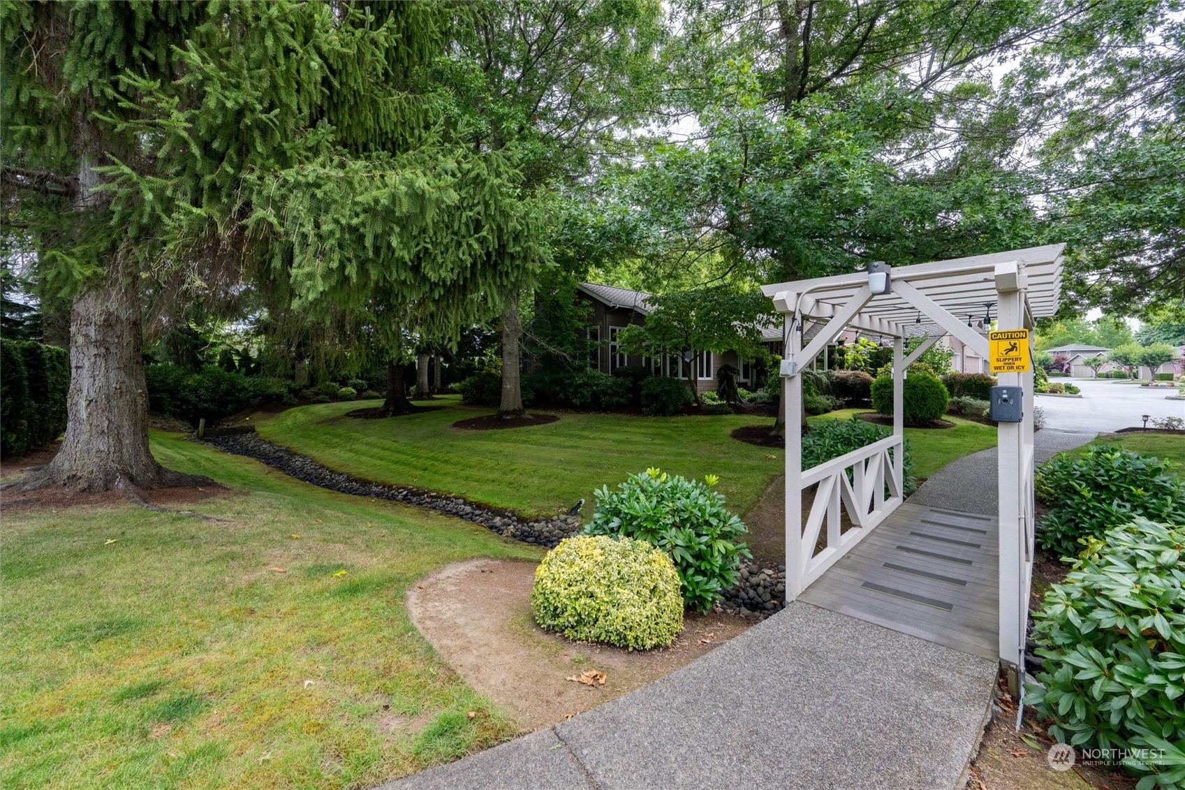 1498 E Village Lane Unit: B