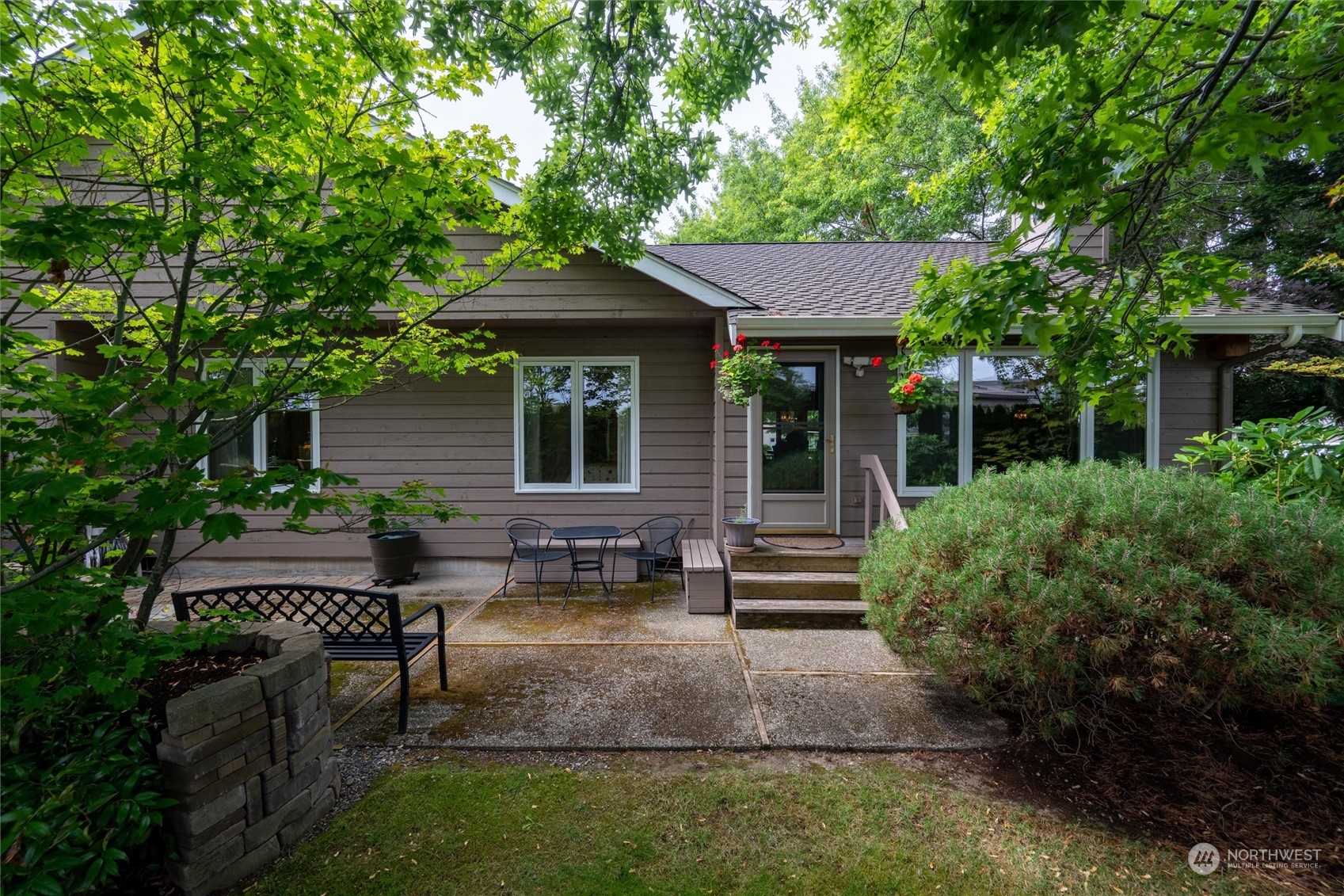 1498 E Village Lane Unit: B