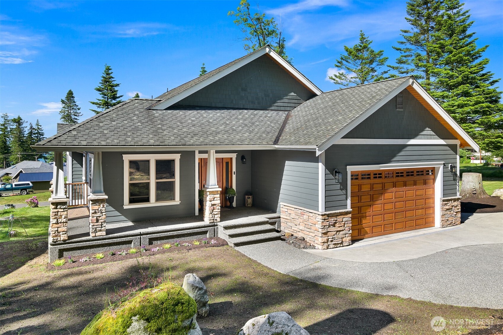 5496 Grandview Road