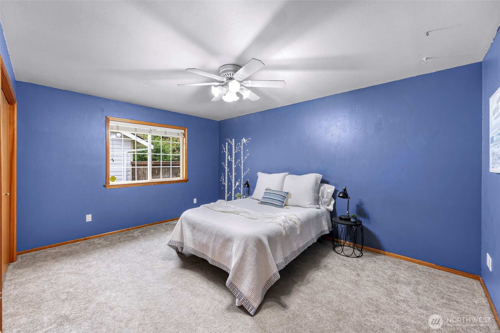 202 E Sunrise Drive