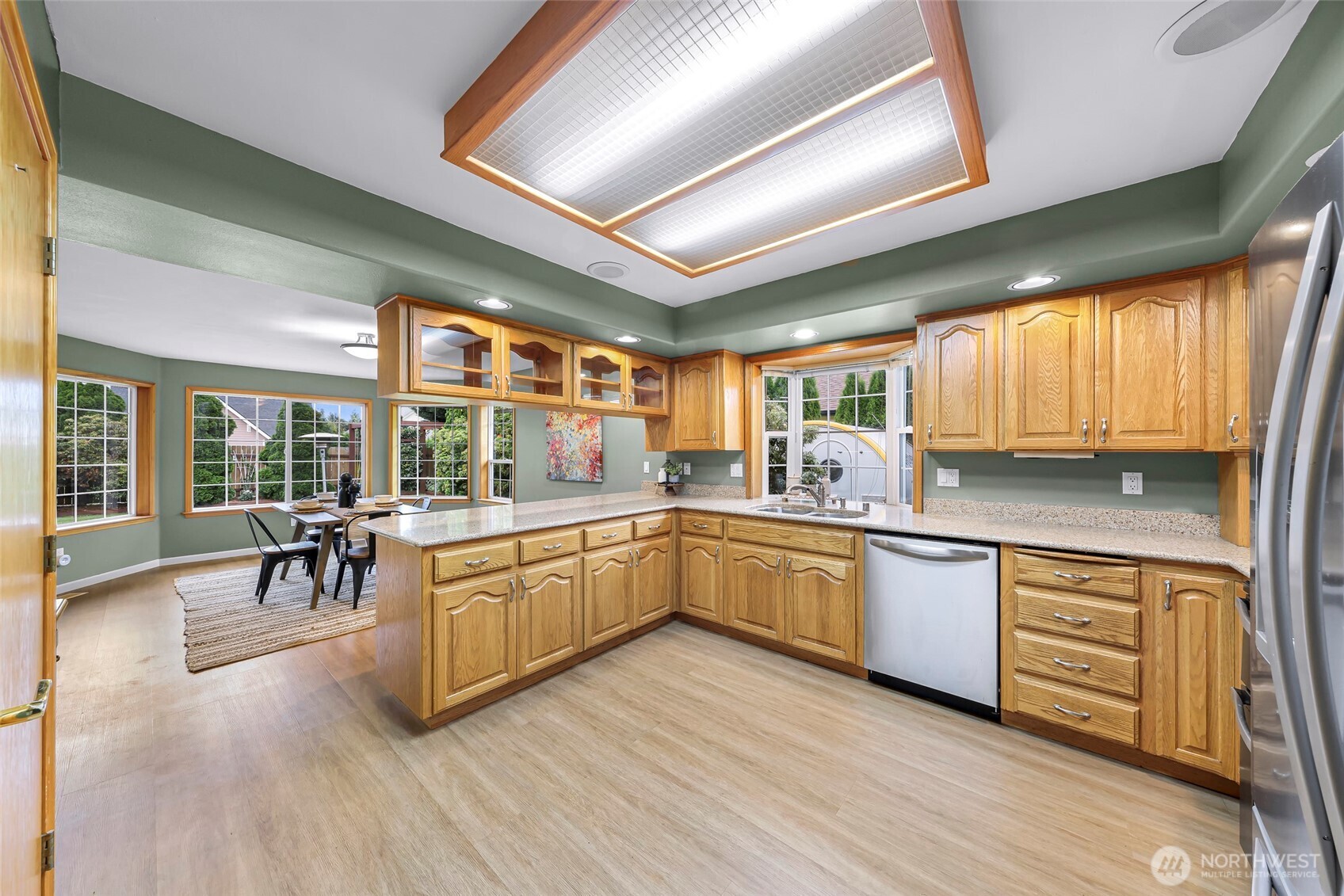 202 E Sunrise Drive