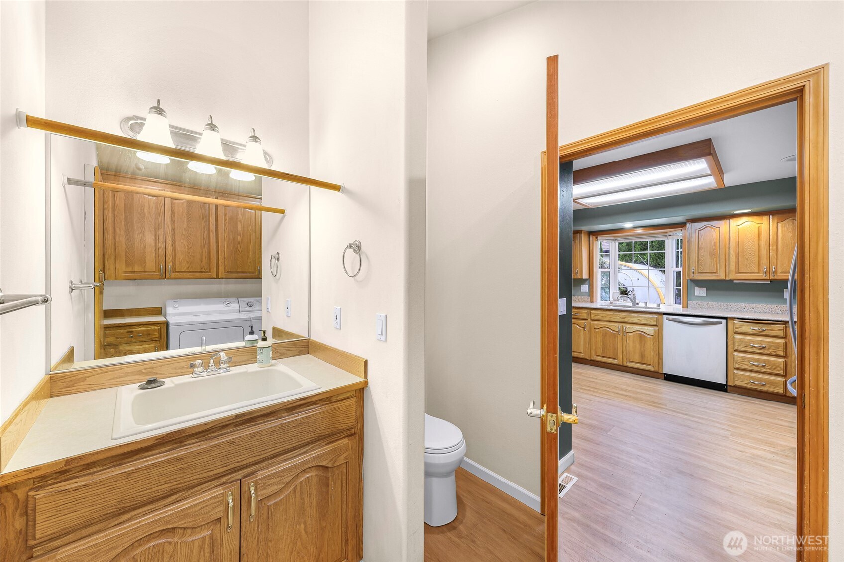 202 E Sunrise Drive