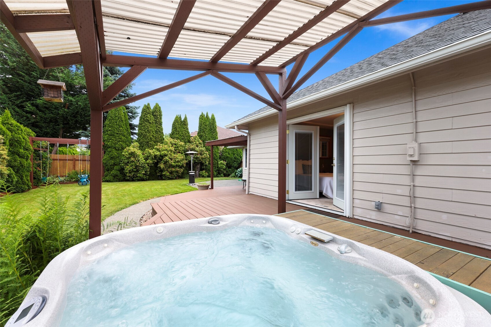 202 E Sunrise Drive
