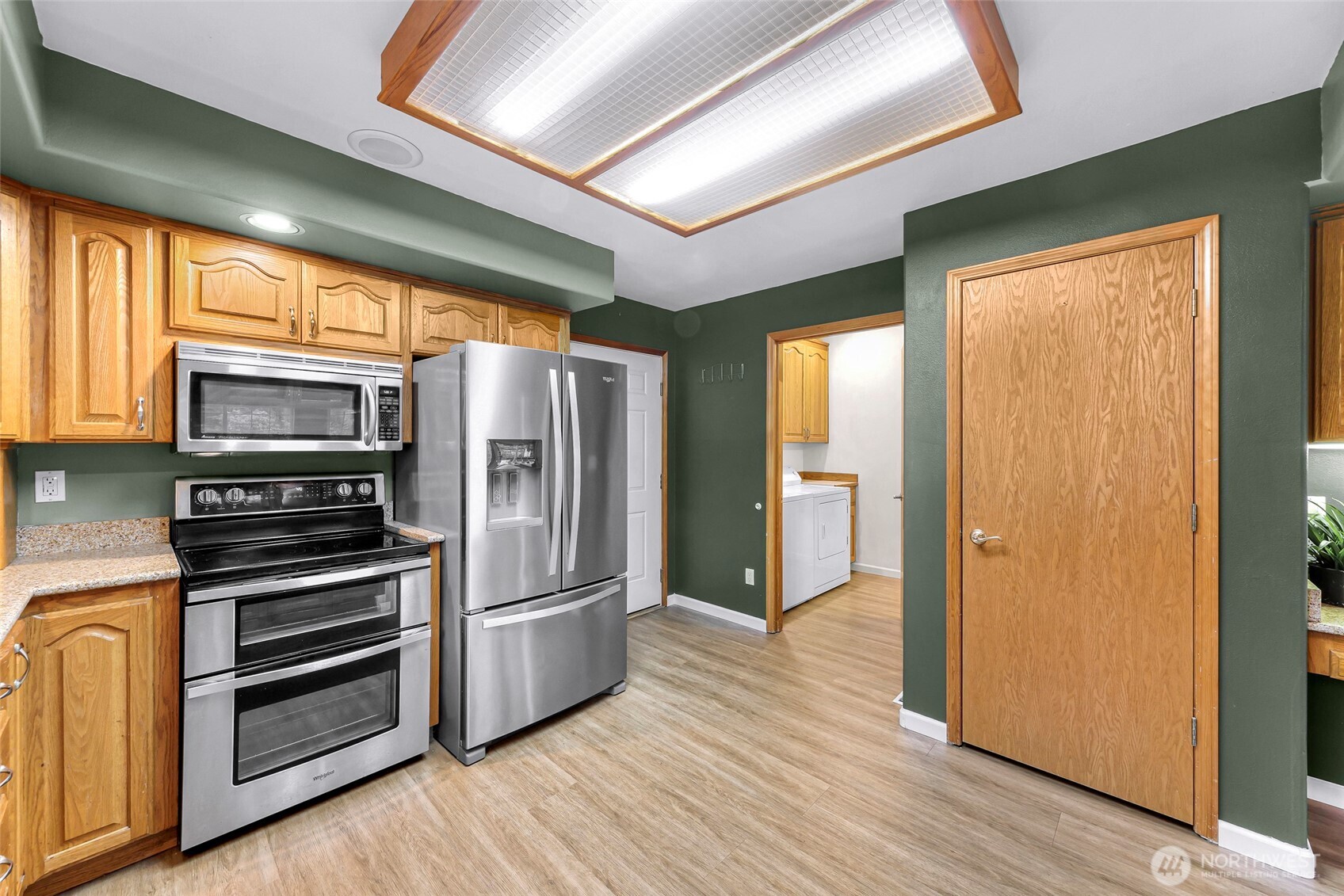 202 E Sunrise Drive