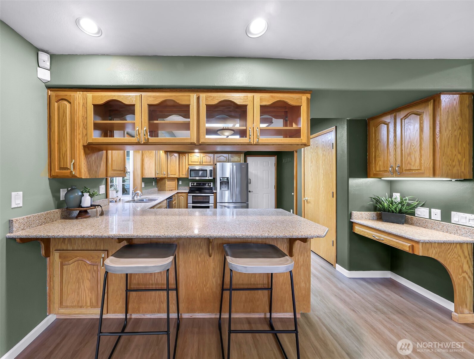 202 E Sunrise Drive