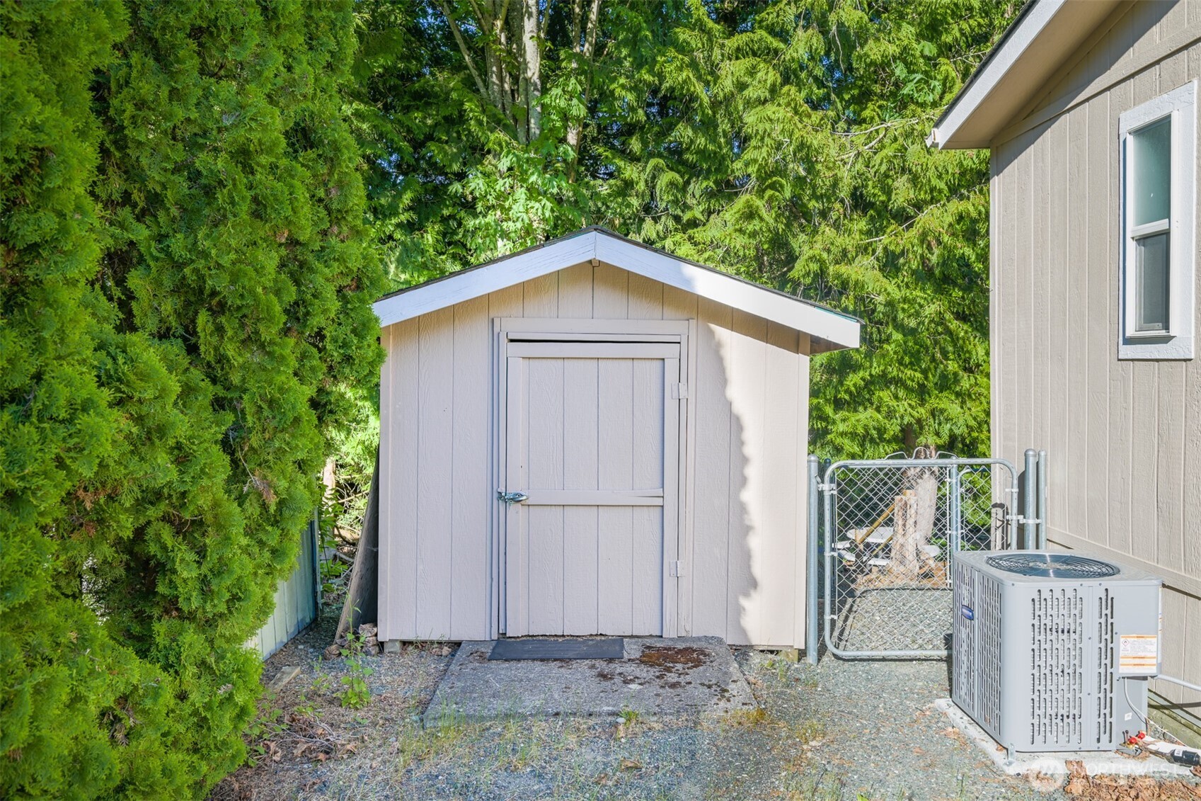2174 Yew Street Road Unit: 22