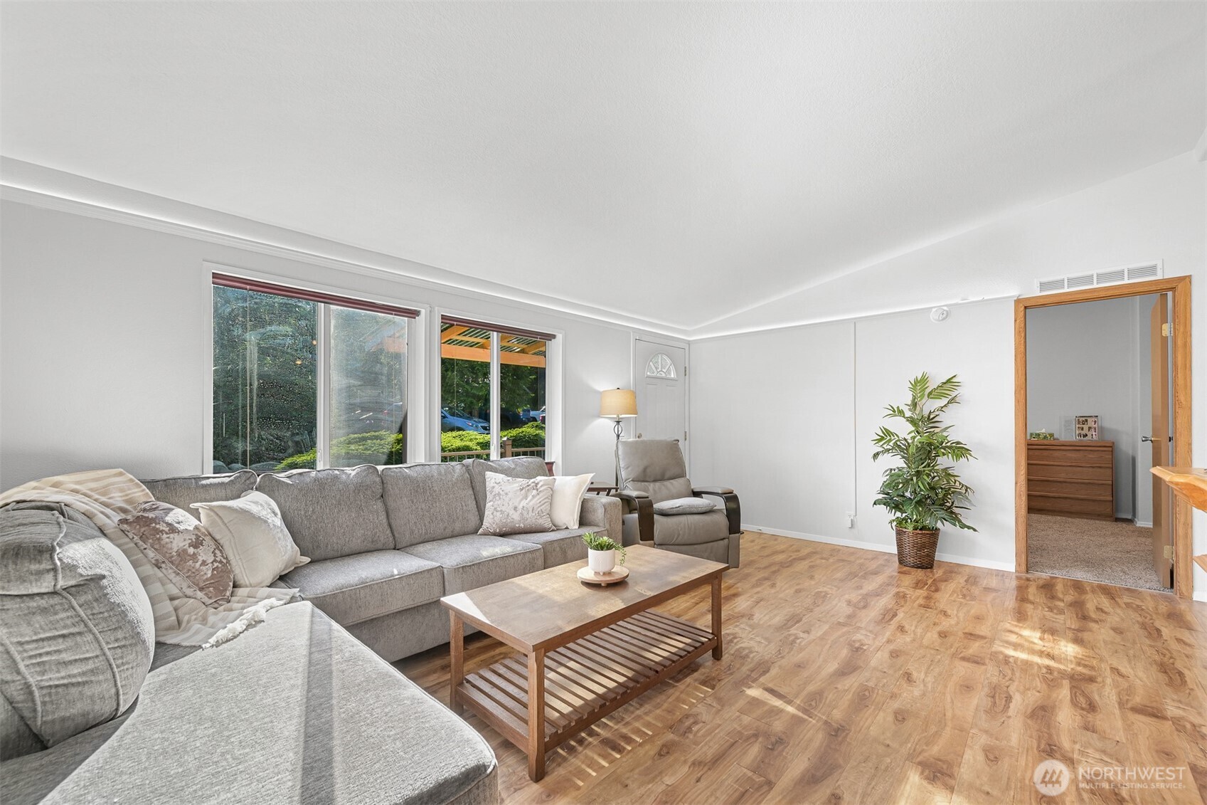 2174 Yew Street Road Unit: 22